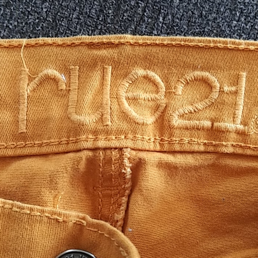 Pants - Picture 2 of 3